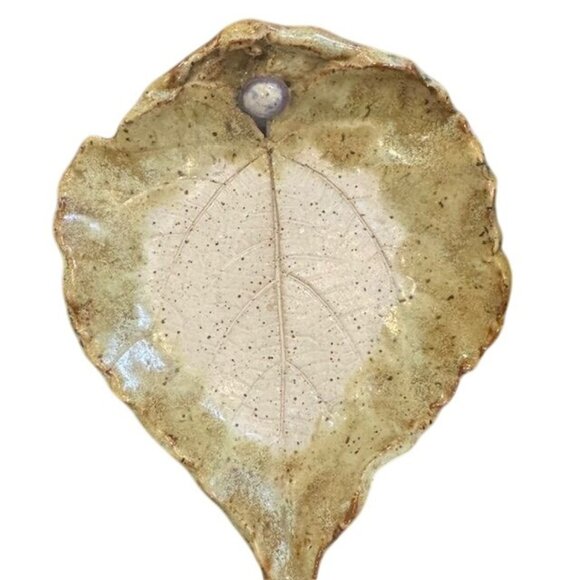 Handcrafted Ceramic Leaf-Shaped Bowl & Tray Set With Grape Detailing Nature-Insp - Picture 5 of 13